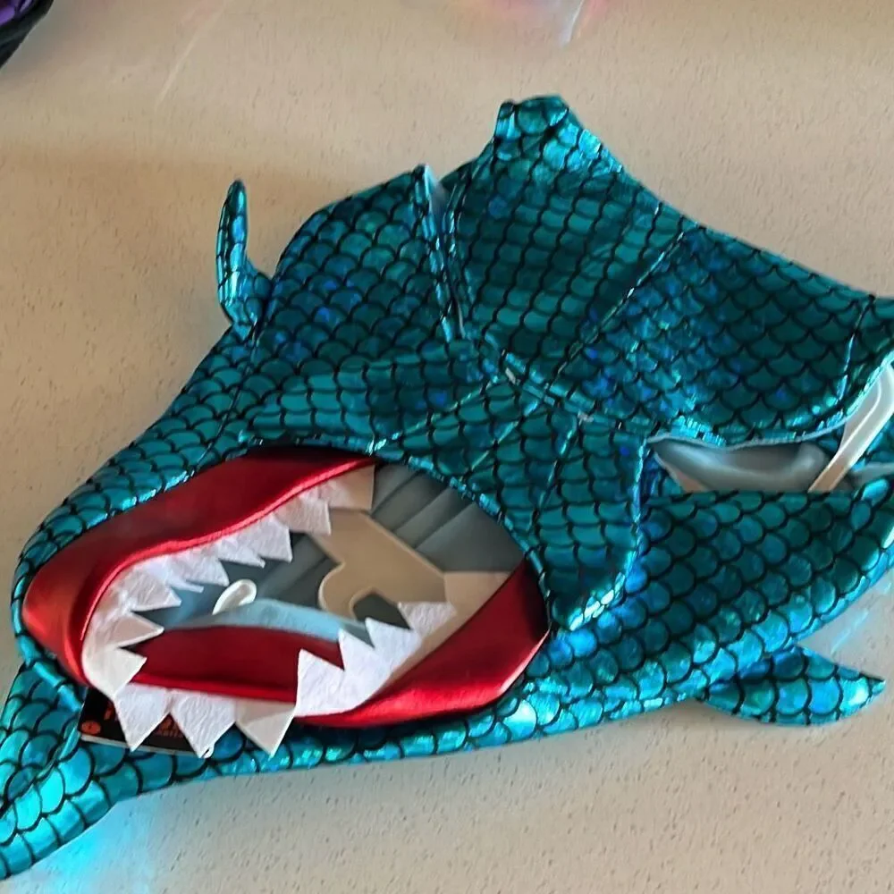 NWT Tails & Noses Shark Halloween Pet Dog Costume Size L